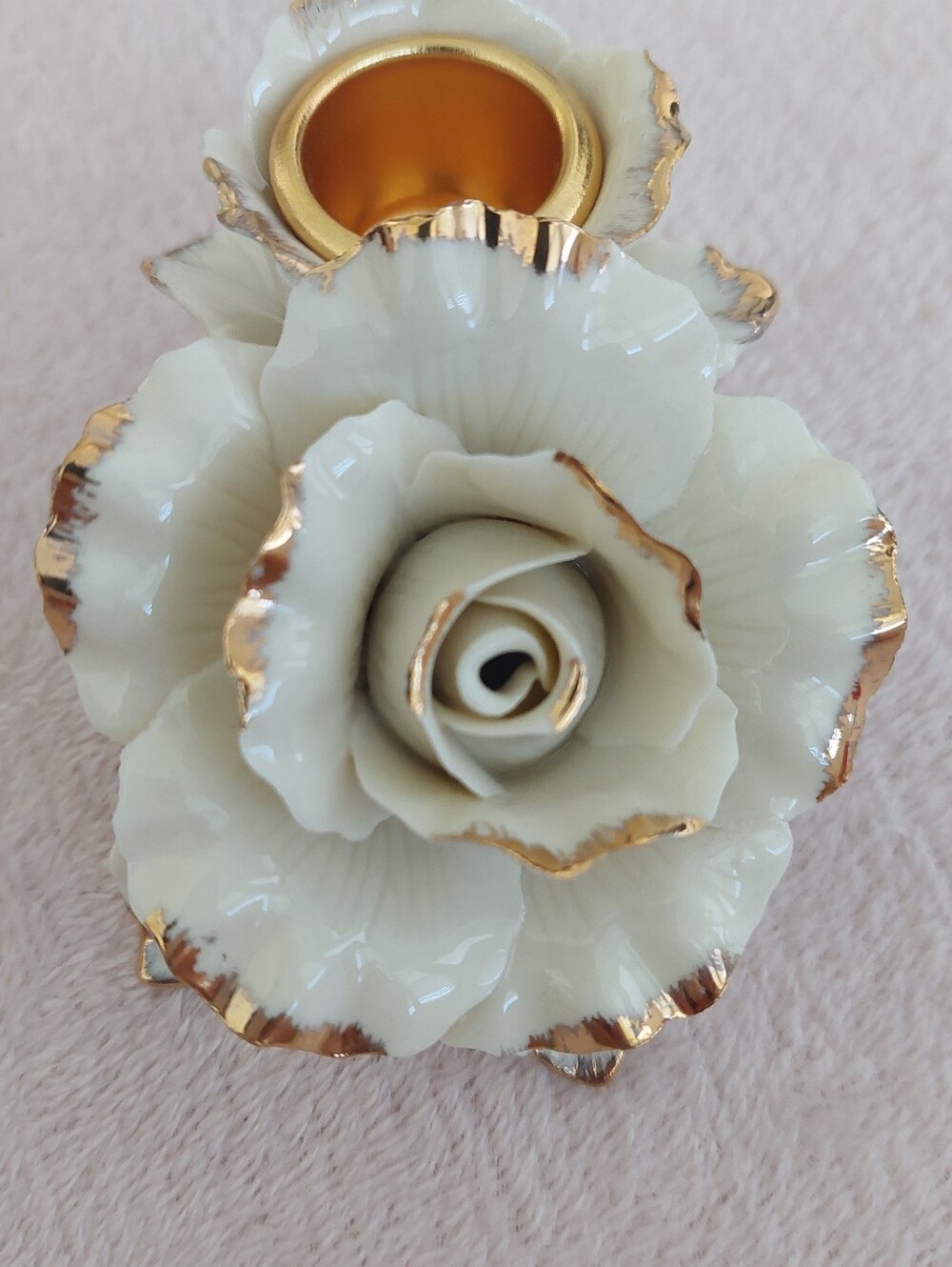 AVON "WINTER ROSE" Candleholders NIB - Picture 6 of 14